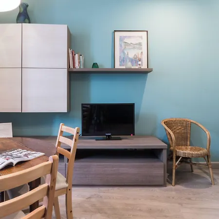 Italianway-corso Lodi 9 *